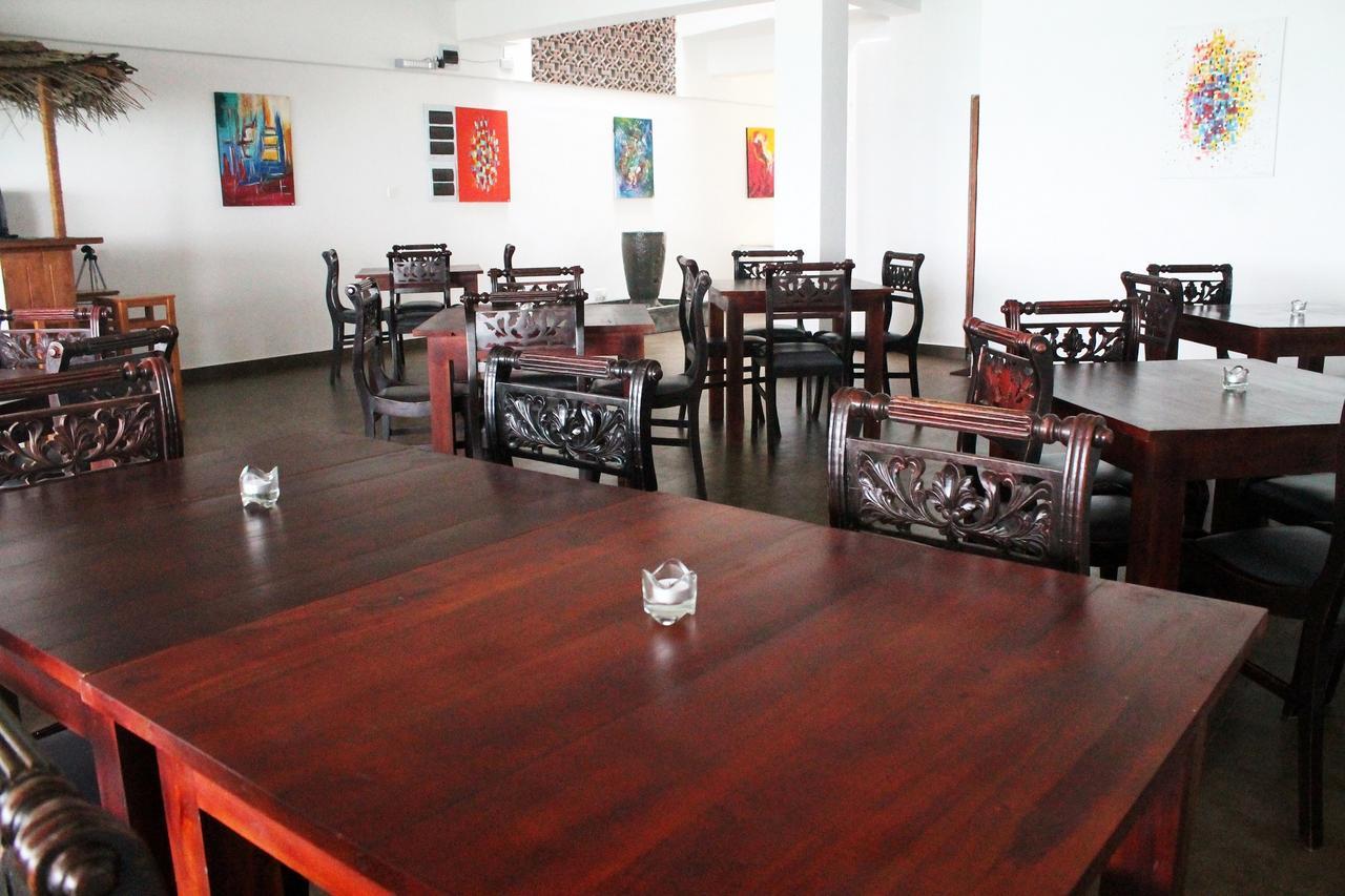 Coral Seas Beach Hikkaduwa Exterior foto