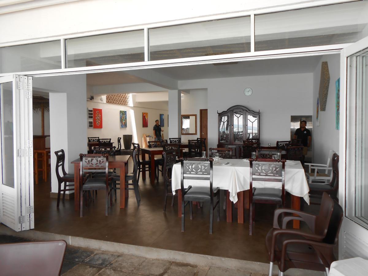 Coral Seas Beach Hikkaduwa Exterior foto